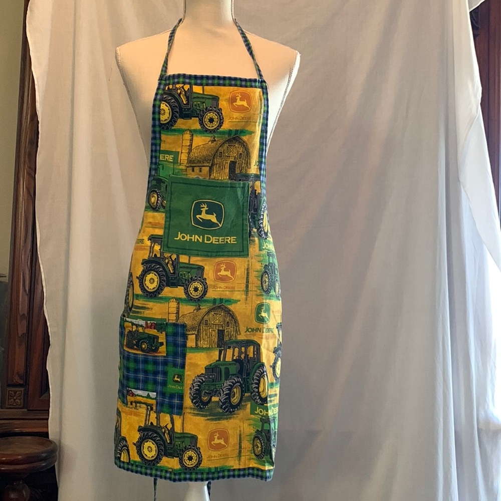John Deere apron